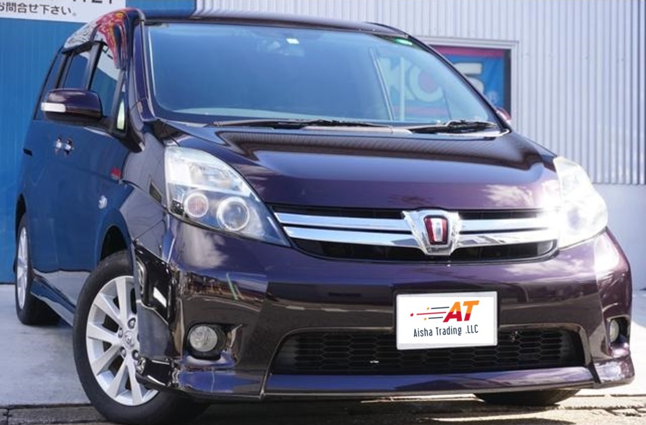 2013 TOYOTA ISIS PLATANA